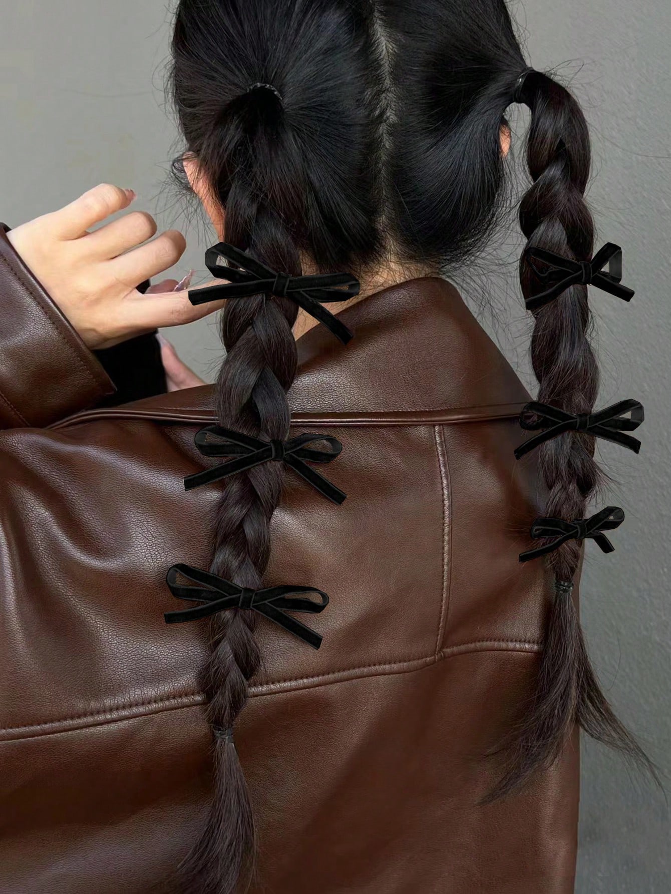 Hair Clips - مجموعة من 6 قطع من مشابك